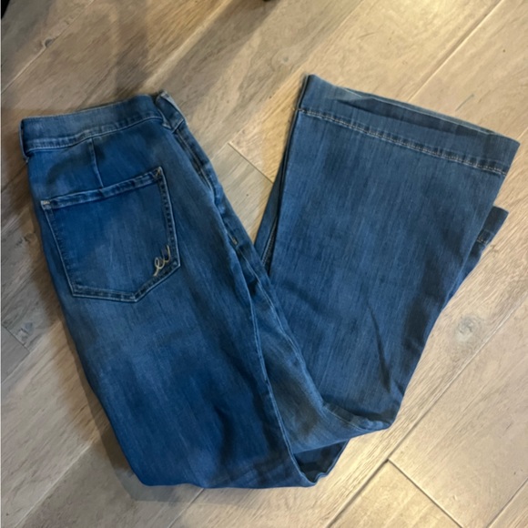 Express Bell Flare Pocket Jeans, Size 12S - Picture 2 of 3